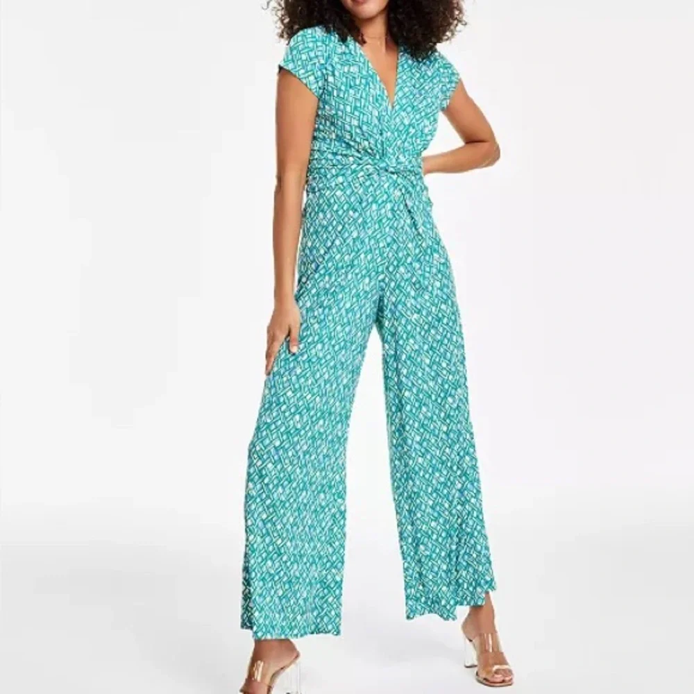 Vince Camuto Cap-Sleeve Wide-Leg Jumpsuit XL - Picture 1 of 8